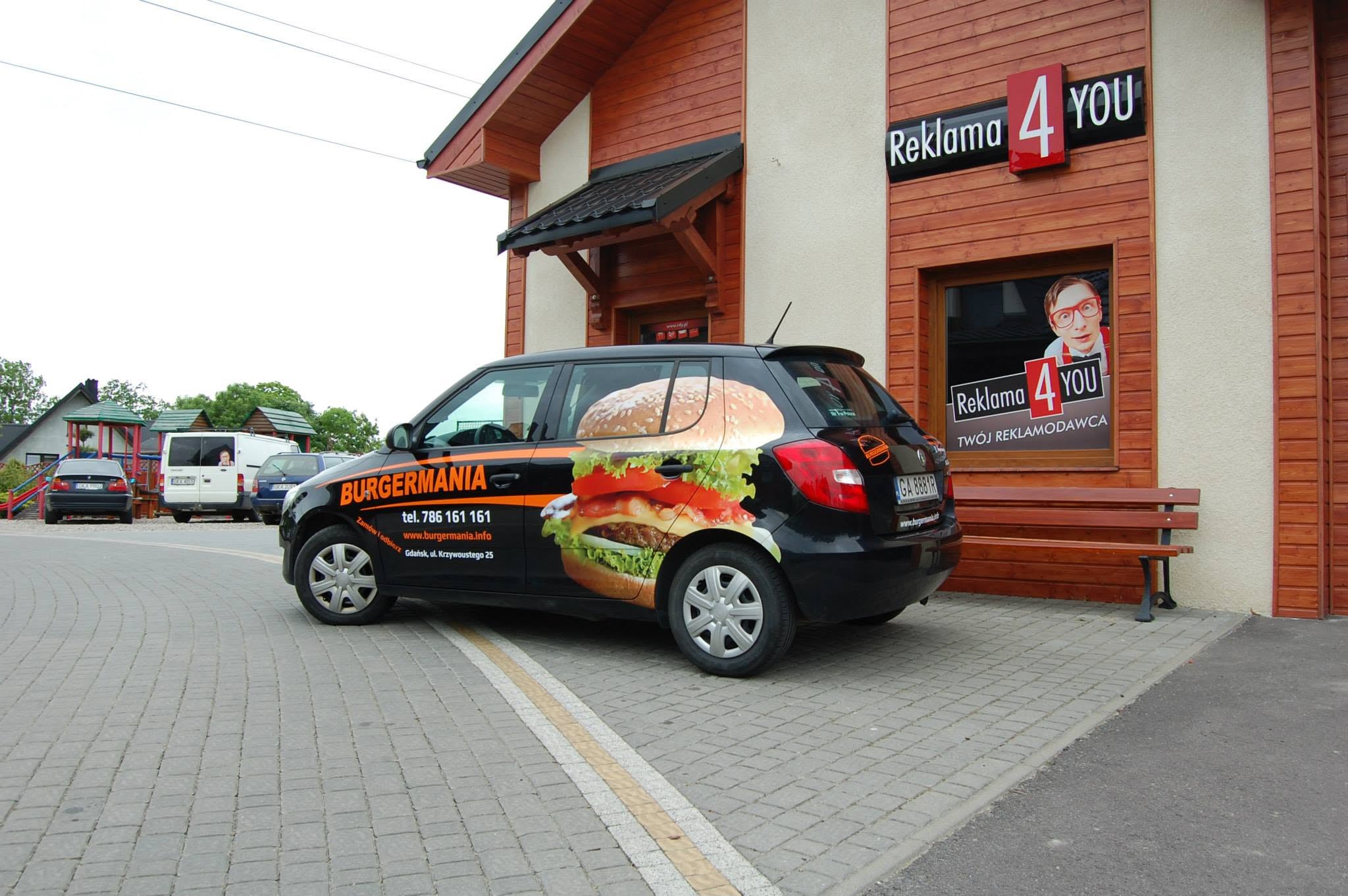 Oklejanie samochodów — realizacja R4Y