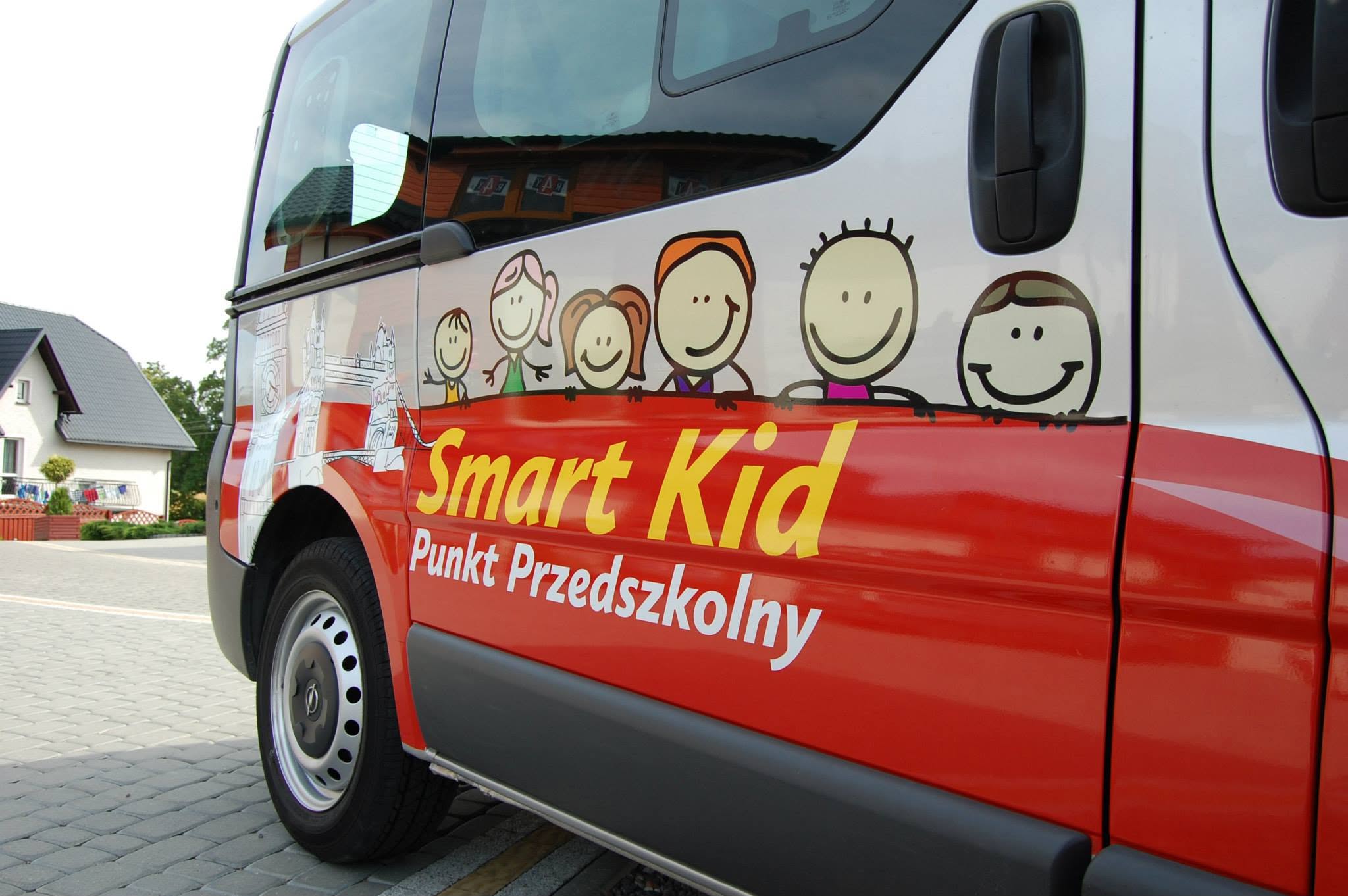 Oklejanie samochodów — realizacja R4Y