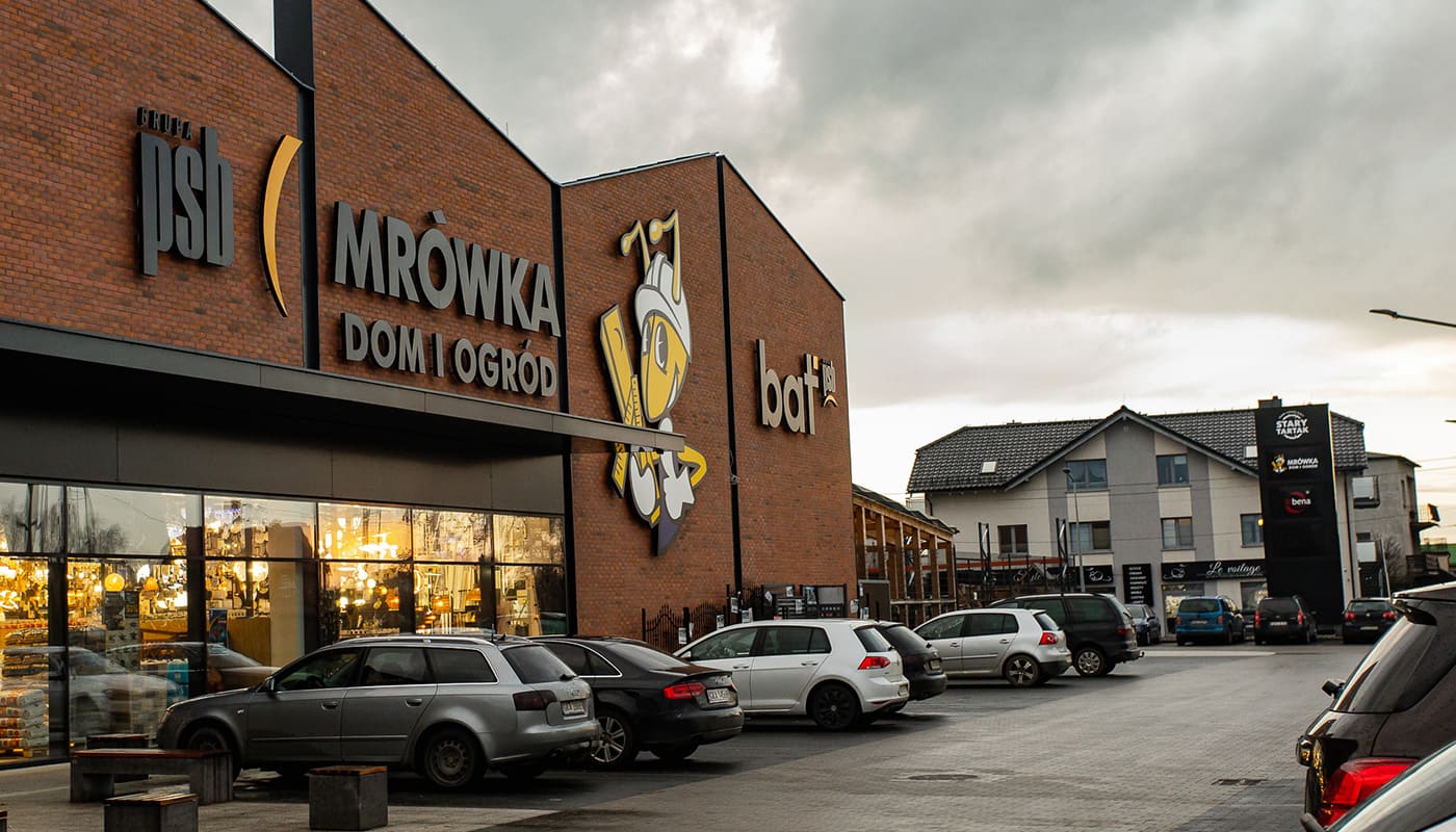 PSB Mrówka — realizacja R4Y